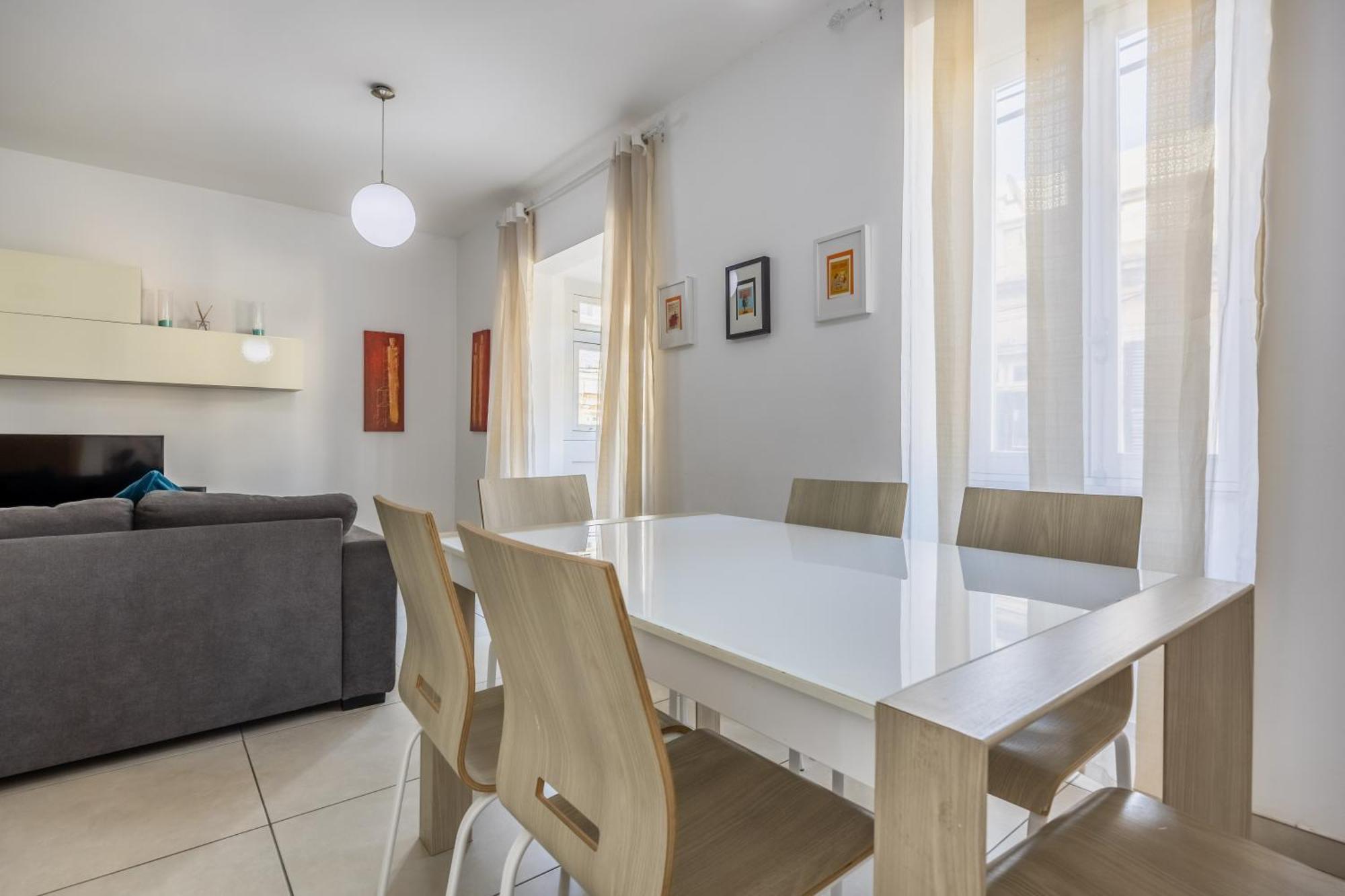 Superb 3Br Apt Close To Seafront Gzira Habitación foto